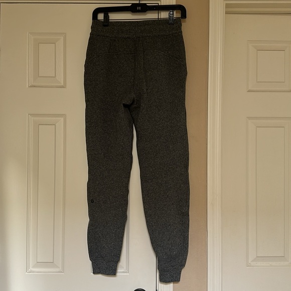Like new Lululemon joggers - Picture 2 of 6